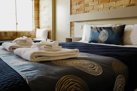 The Australian Hotel Motel - Accommodation Broadbeach 0