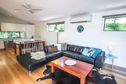 The Base Two - Accommodation Broadbeach 3