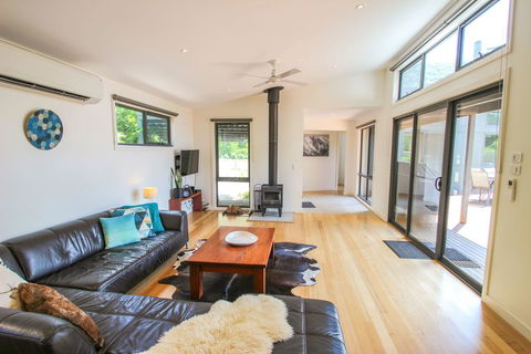 The Base Two - Accommodation Broadbeach 1
