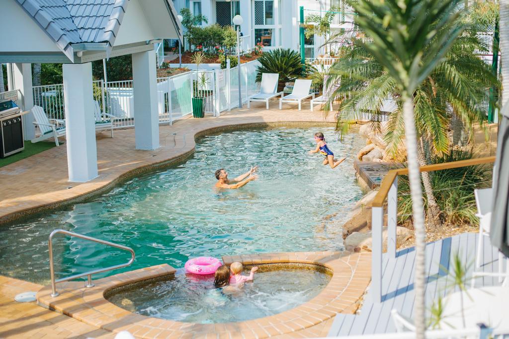 Coolangatta QLD Accommodation Broadbeach