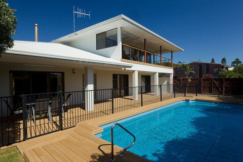 The Beach House At One Mile - 6 Burrawong - Accommodation Broadbeach 3