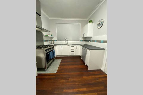 The Beach House Busselton - Accommodation Broadbeach 2
