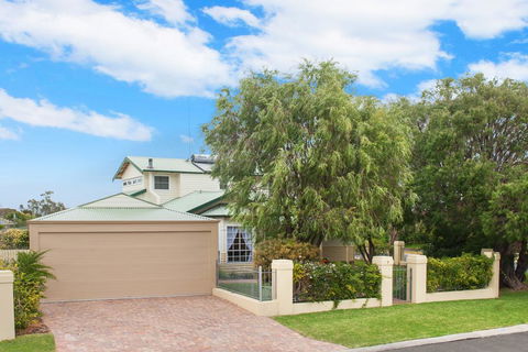 The Beach Retreat - Accommodation Broadbeach 1