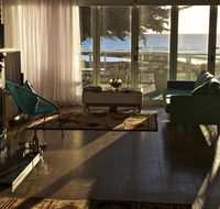 Penguin Beachfront Apartments - Accommodation Broadbeach