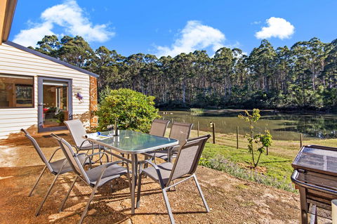 Naivasha Cottage - Accommodation Broadbeach 0