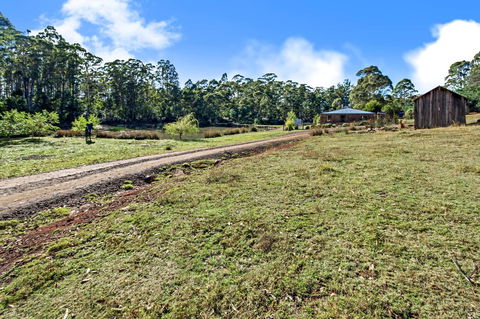 Naivasha Cottage - Accommodation Broadbeach 15