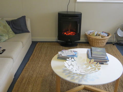 The Cabin 96 - Accommodation Broadbeach 9