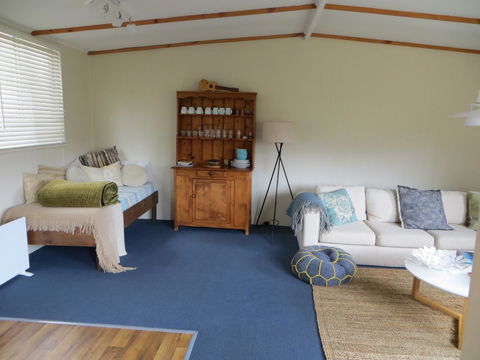 The Cabin 96 - Accommodation Broadbeach 2