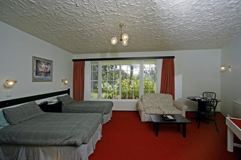 The Fox And Hounds Historic Hotel - Accommodation Broadbeach 30