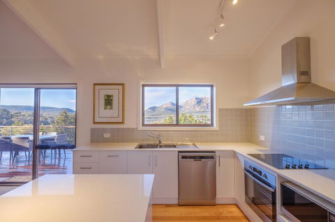 Arthouse Freycinet - Accommodation Broadbeach 9