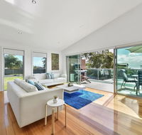 Seas The Day - Seaside Getaway - Accommodation Broadbeach