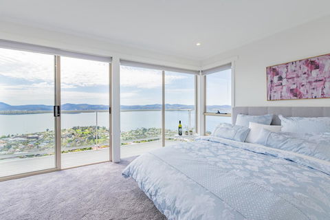 Nature & Relax House, Panoramic Sea View, Free Parking 37 - Accommodation Broadbeach 31