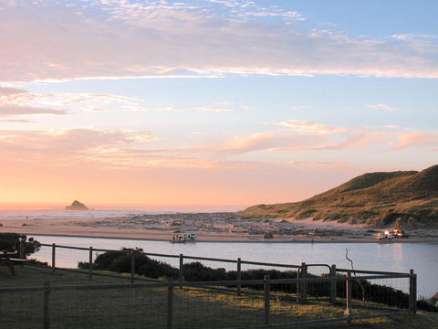 Arthur Riverfront And Sea Lodge Downstream - Accommodation Broadbeach 21