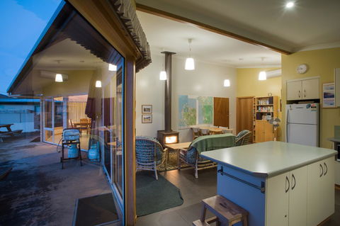 Arthur Riverfront And Sea Lodge Downstream - Accommodation Broadbeach 8