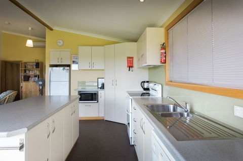 Arthur Riverfront And Sea Lodge Downstream - Accommodation Broadbeach 10