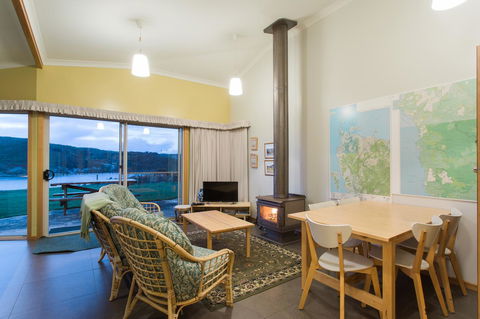 Arthur Riverfront And Sea Lodge Downstream - Accommodation Broadbeach 5