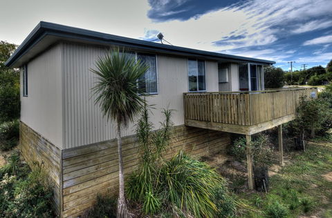 Ar Lan Y Mor - Accommodation Broadbeach 8