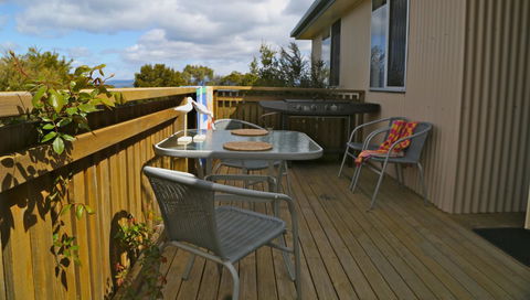 Ar Lan Y Mor - Accommodation Broadbeach 10