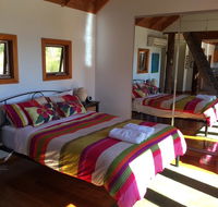 The Tree House - Accommodation Broadbeach