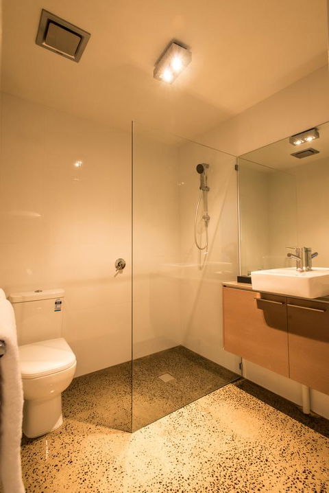 The Waverley International Hotel - Accommodation Broadbeach 38