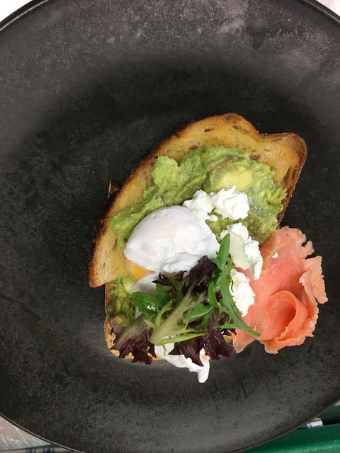 The Waverley International Hotel - Accommodation Broadbeach 2