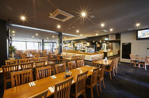 Mornington Hotel - Accommodation Broadbeach 9