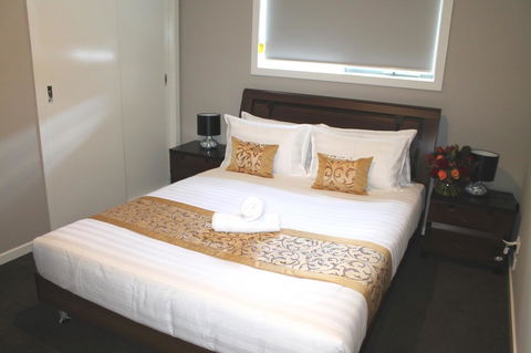 Atarhi Villas - Melbourne - Accommodation Broadbeach 4
