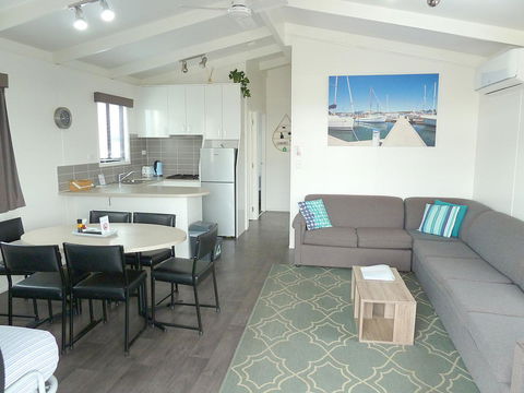 Apollo Bay Waterfront Motor Inn - Accommodation Broadbeach 17