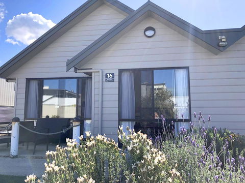 Apollo Bay Waterfront Motor Inn - Accommodation Broadbeach 20
