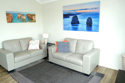 Apollo Bay Waterfront Motor Inn - Accommodation Broadbeach 3