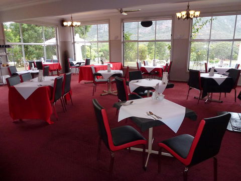 The Grampians Motel - Accommodation Broadbeach 2