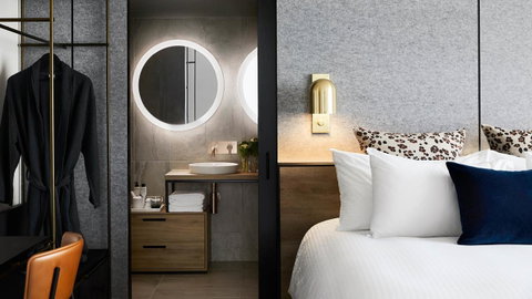 Zagame\'s House - Accommodation Broadbeach 24