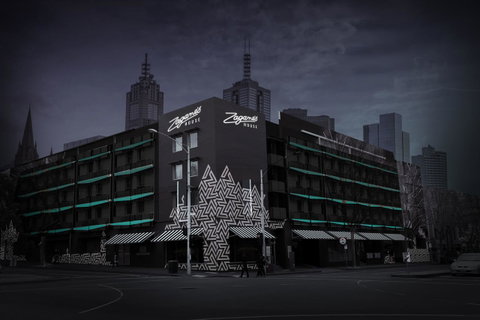 Zagame\'s House - Accommodation Broadbeach 26