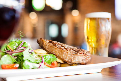 Nightcap At Keysborough Hotel - Accommodation Broadbeach 30
