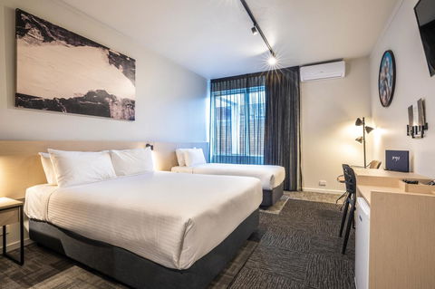 Nightcap At Keysborough Hotel - Accommodation Broadbeach 15