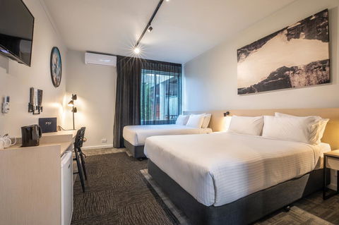 Nightcap At Keysborough Hotel - Accommodation Broadbeach 0