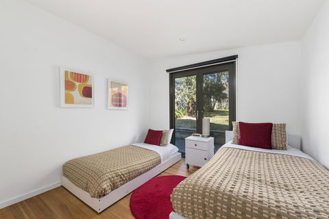 Apollo Bay Cottages - Accommodation Broadbeach 15