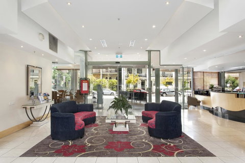 Melbourne Metropole Central Official - Accommodation Broadbeach 4