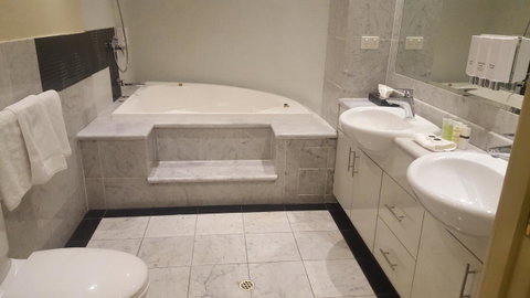 Melbourne Metropole Central Official - Accommodation Broadbeach 6
