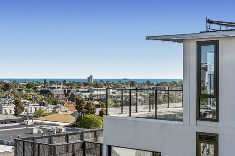Melbourne City Apartments - Teri - Accommodation Broadbeach 23