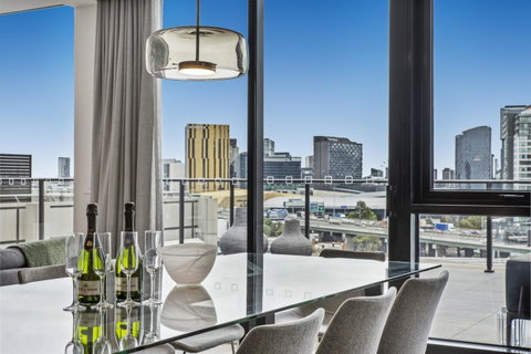 Melbourne City Apartments - Teri - Accommodation Broadbeach 2