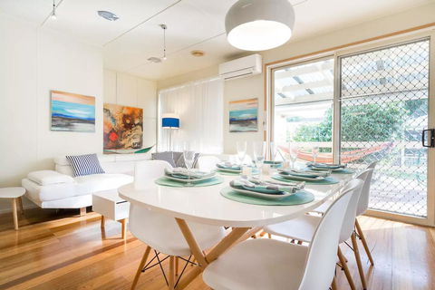Nautique Beach House - Accommodation Broadbeach 0
