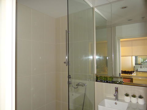 Amazing Accommodations: Vogue - Accommodation Broadbeach 1