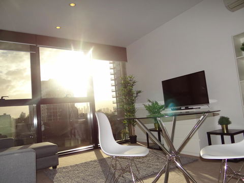 Amazing Accommodations: Vogue - Accommodation Broadbeach 22