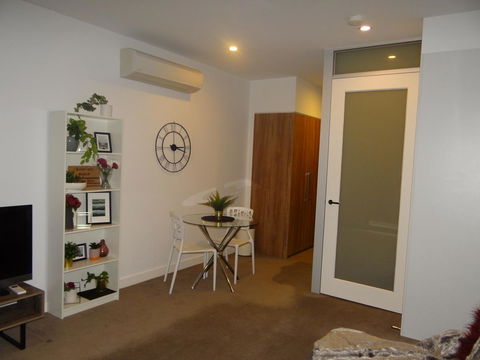 Amazing Accommodations: Vogue - Accommodation Broadbeach 4