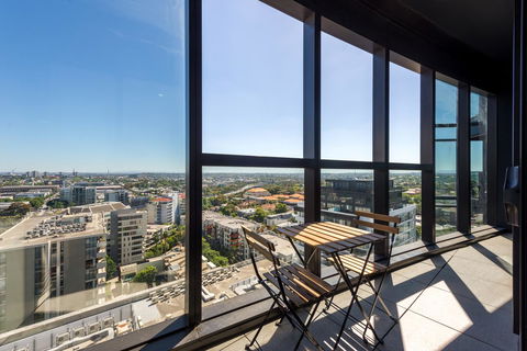 Amazing Accommodations: Vogue - Accommodation Broadbeach 33