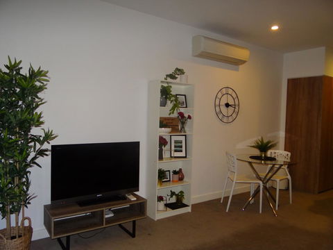 Amazing Accommodations: Vogue - Accommodation Broadbeach 5