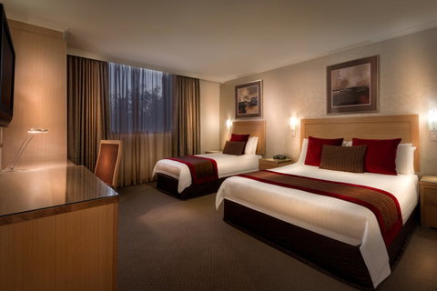 BEST WESTERN PLUS Travel Inn - Accommodation Broadbeach 25