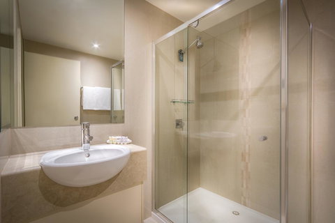 BEST WESTERN PLUS Travel Inn - Accommodation Broadbeach 34
