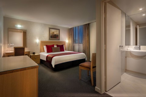 BEST WESTERN PLUS Travel Inn - Accommodation Broadbeach 28